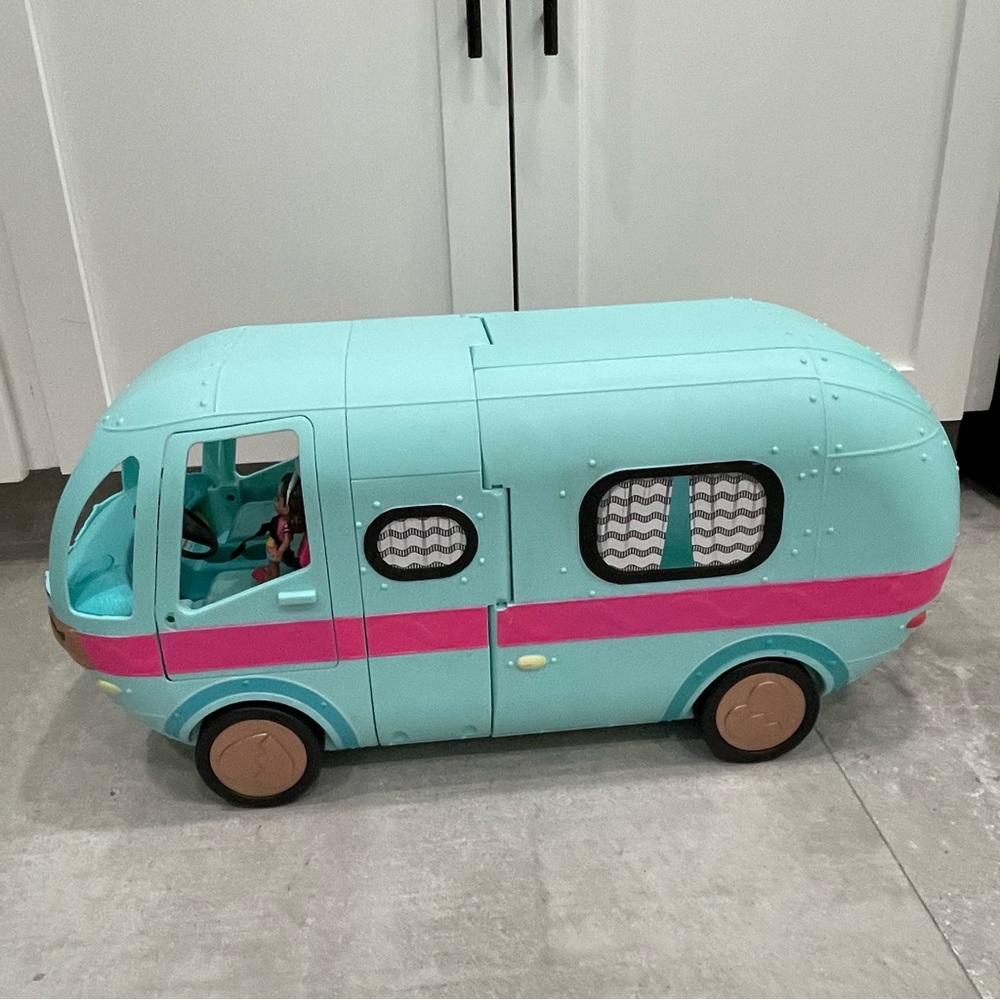 LOL Surprise Doll Camper 2 in 1 Blue Glamper Camper Van House & NO Accessories